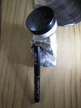 Kat Von D Minis:  Lock-it Translucent Setting Powder and Black Tattoo Liner